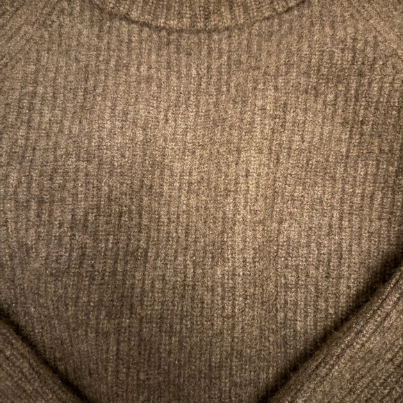 Quince Mongolian Cashmere Fisherman Crewneck Sweater - Picture 7 of 7